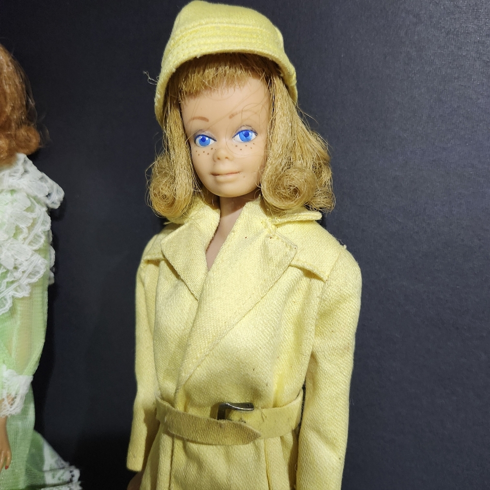 Three Vintage Midge Dolls And Allen Doll - Picture 3 of 7